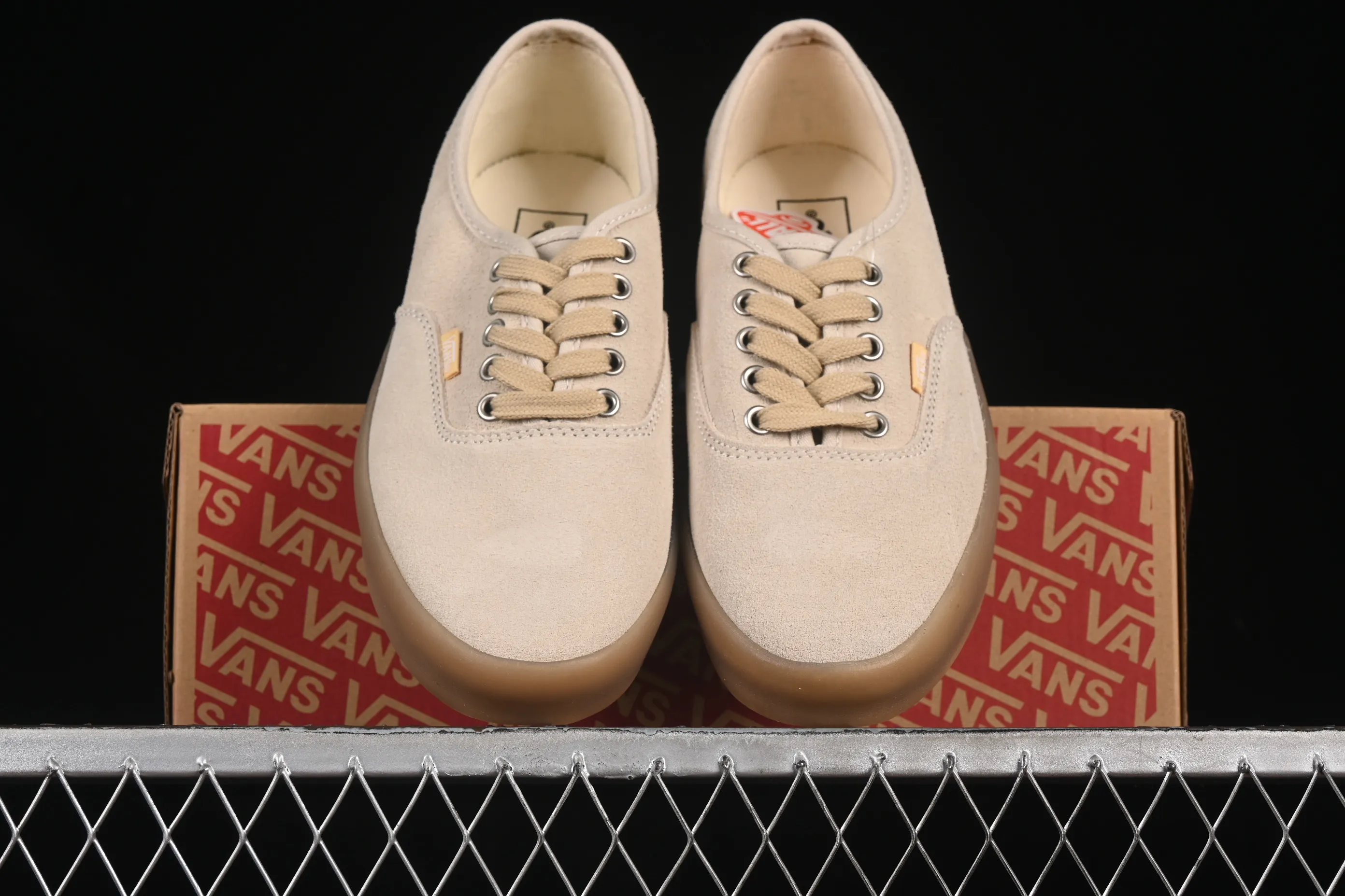 All categories Vans Vans series Vans Low Vans low top Vans Premium Authentic suede retro translucent raw rubber sole casual sneakers VN000CRQBYS
